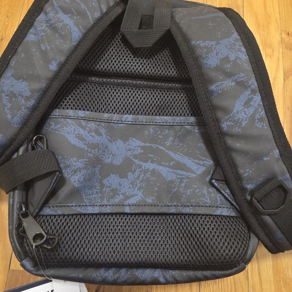Duchamp London Anti-Theft Laptop Tablet Backpack Sleek Blue Black Design USB‎